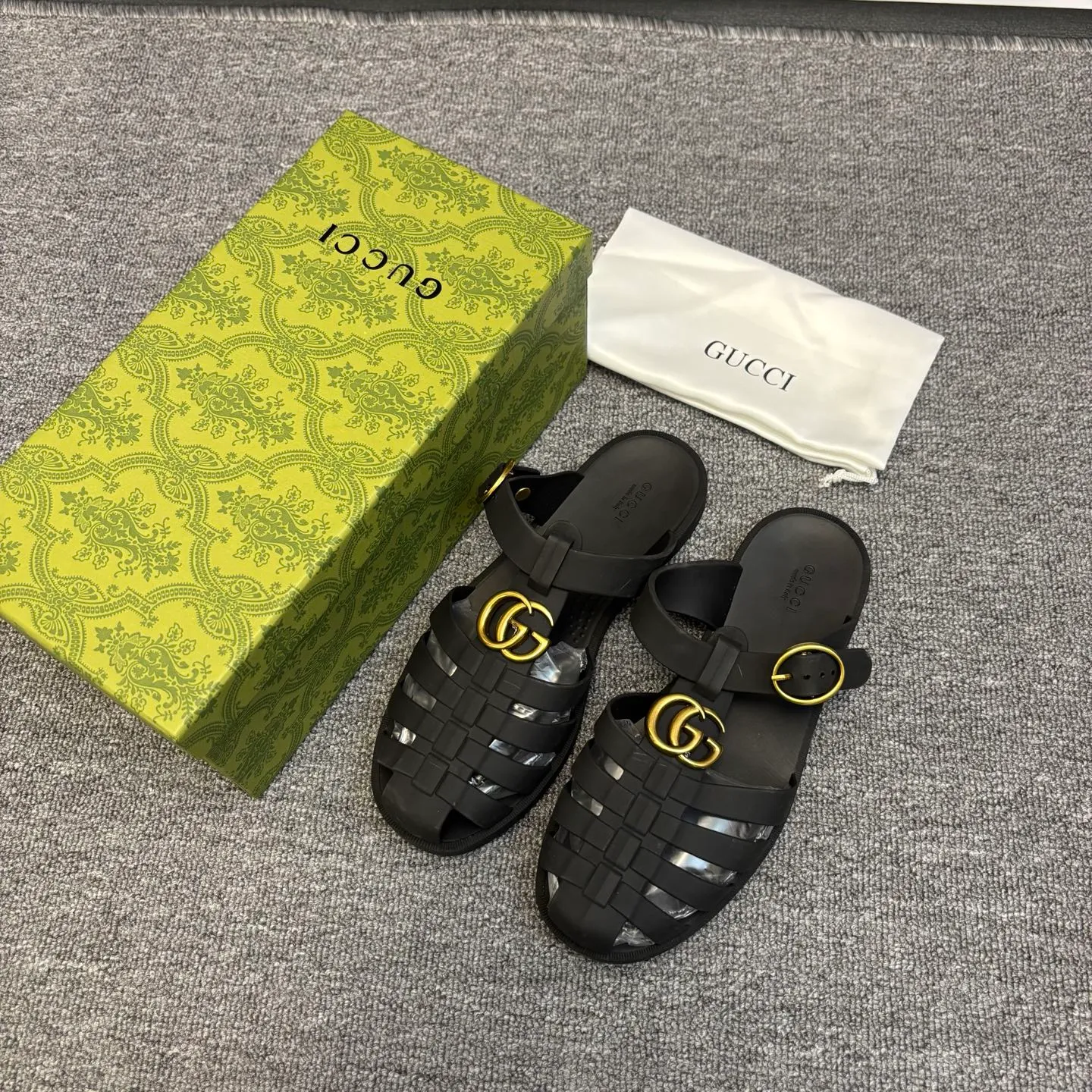 Men's shoes 260💰 [Gucci] Counter quality, top-quality original goods, real photos! Original TPU material, fine workmanship, comfortable; genuine 1:1 replica Size: 38 ~ 46